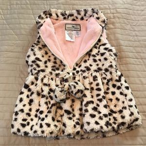 American Widgeon Faux Fur vest. size 6